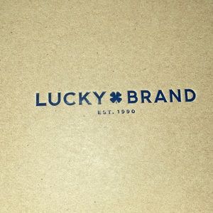 Lucky brand ballet flats barely worn size 7.5